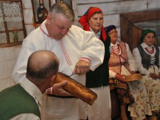 Jubileusz 40 - lecia zespołu śpiewaczo - obrzędowego "Jarzębina" z Bukowej