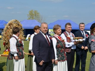 Zespół „Czeremcha” na Dożynkach Powiatu Biłgorajskiego w Księżpolu