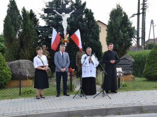 Gminny Dzień Walki i Męczeństwa Wsi Polskiej w Dąbrowicy