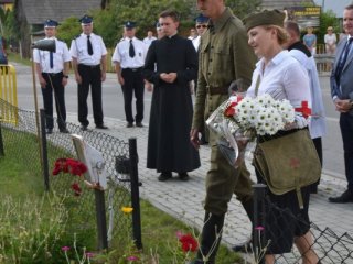 Gminny Dzień Walki i Męczeństwa Wsi Polskiej w Dąbrowicy