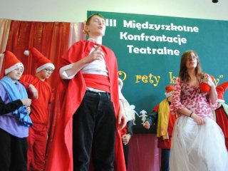 III Międzyszkolne Konfrontacje Teatralne "O rety, kabarety" w Smólsku