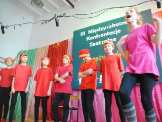 III Międzyszkolne Konfrontacje Teatralne "O rety, kabarety" w Smólsku