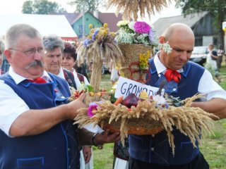 Dożynki Gminno - Parafialne w Bukowej 2012 