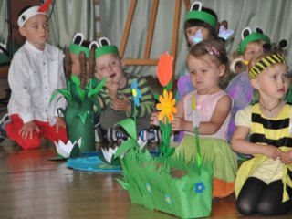 Gminny Przegląd Teatrzyków Dziecięcych w ZSPiG w Gromadzie 