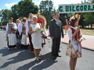 "Sąsiadeczki" z Korczowa i Okrągłego na Dożynkach Powiatowych w Józefowie