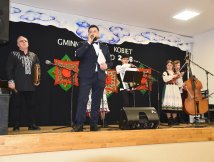 Gminny Dzień Kobiet na Ludowo w Starym Bidaczowie