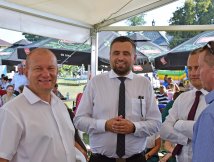 Zespół "ZORZA" z Dereźni na Dożynkach Powiatowych w Obszy